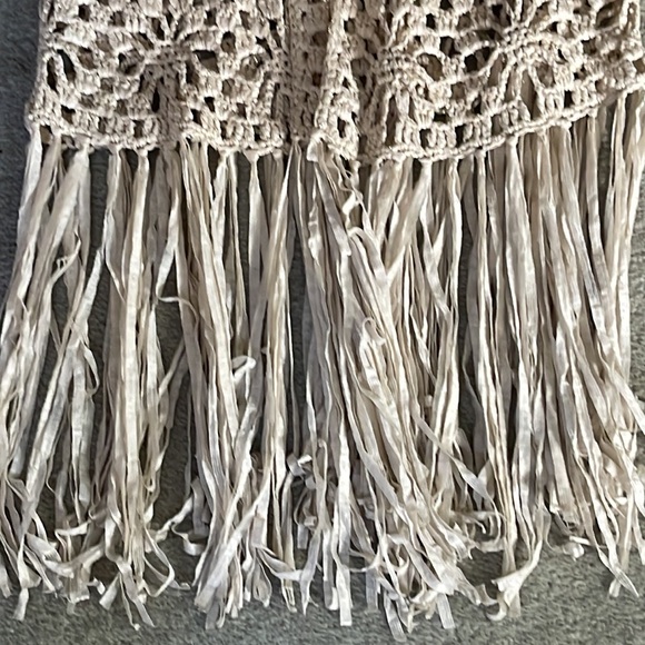 Crochet fringe vest size S - Picture 3 of 8
